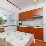 Anica J Apartment