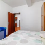 Anica J Apartment *