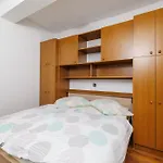 Apartment Anica J *