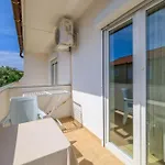 Anica J Apartment *