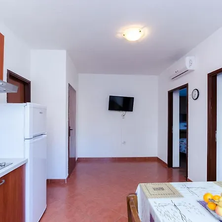 Anica J Apartamento
