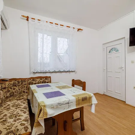 Appartement Anica J *