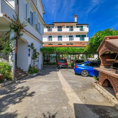Anica J Appartement
