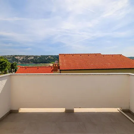 Anica J Appartement