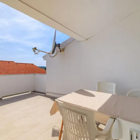Anica J Appartement