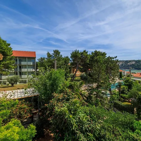 Apartament Anica J *