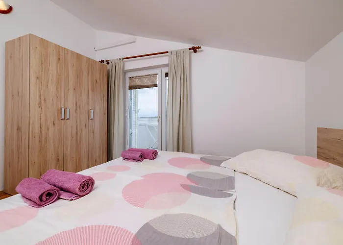 Anica J Lägenhet Lopar